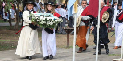 DÍA DE LA TRADICIÓN, FOLKLORE, DANZAS, JOSE HERNANDEZ, ARGENTINA, INTENDENCIA ISSA